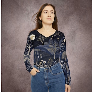 Dark Blue Women's Long Sleeve V-neck Shirt (Moonlight Garden)