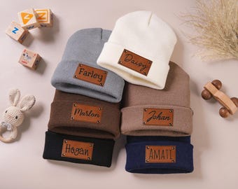 Personalisierte Babymütze, Neugeborene Babymütze, Unisex Babymützen, Erwachsene Kindermütze mit Namen Patch, gestrickte Mütze für Baby, Babypartygeschenk