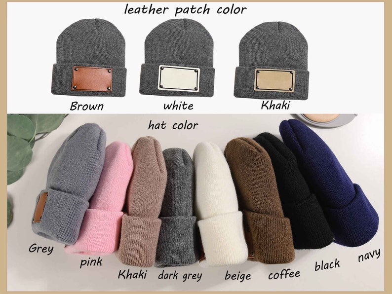 K&ouml;nnte beinhalten: Eine Auswahl an Strickm&uuml;tzen in verschiedenen Farben: Grau, Rosa, Khaki, Dunkelgrau, Beige, Kaffee, Schwarz und Marineblau. Jede M&uuml;tze hat einen Lederaufn&auml;her in Braun, Wei&szlig; oder Khaki. Text: "leather patch color" und "hat color".