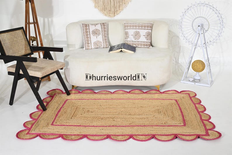 Natural & Biodegradable: Made from 100% plant fiber, making it an environmentally friendly option.
 Best Places to Use:
Living rooms

Bedrooms

Home offices

Under dining tables (if spills are minimal)

Neutral Look: Usually comes in earthy tones like beige, tan, and brown, which blend well with most interiors.

Durable: Strong fibers make jute rugs great for low to medium-traffic areas.

Soft Texture: Softer than sisal rugs but not as plush as wool.