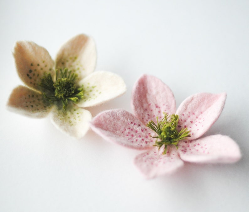 Handgemachte Rosa Christrose Blüte, Filz Blumen Brosche, 6,5 cm Wolle Blumen Anstecknadel Bild 1