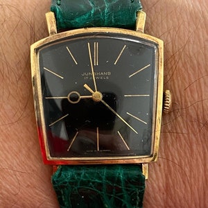 Très rare lanterne Junghans des années 1950, plaquée or, avec boîtier tank, mouvement à remontage manuel, J84/S, cadran noir, fonctionne