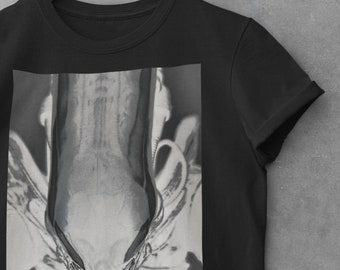 Alien xenomorph t-shirt H.R Giger Big Chap alien shirt unisex softstyle cotton black tee