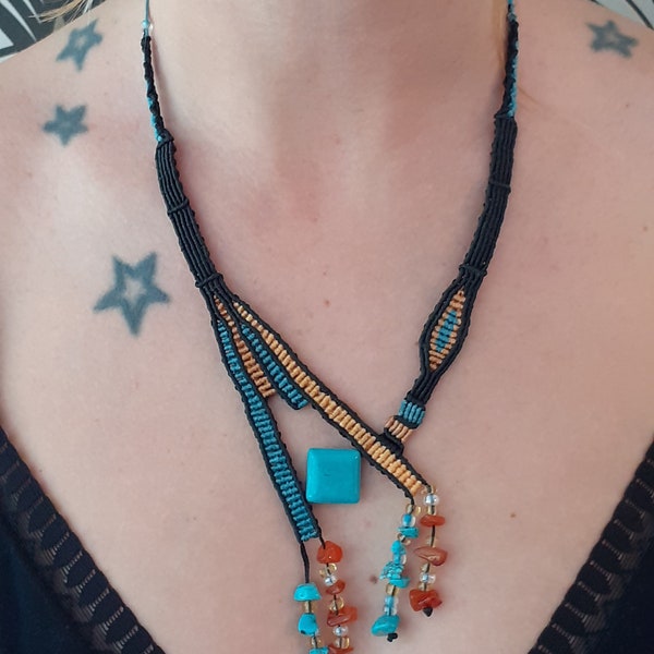 Collier macramé turquoise et jaune