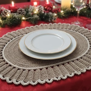 Wzór szydełkowy – prosta podstawa podkładki z ozdobnym szydełkowym brzegiem – samouczek w formacie PDF + wideo, pobieranie cyfrowe, instrukcje krok po kroku