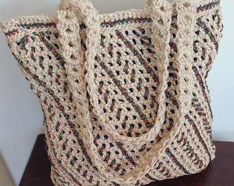 Bolso de mano de ganchillo hecho a mano - Bolso de mercado de algodón beige con detalles coloridos
