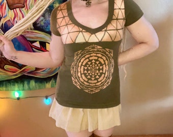 Forest Green v-neck fitted  Sacred Geometry T-shirt. Size M.