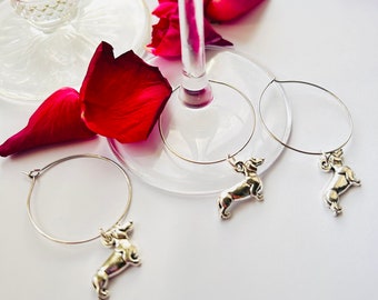 Sausage dog Charms, sauasge dog gifts, wine glass charms, birthday gifts, Charms, Glass charms, dog lovers, sausage dog wine charms,