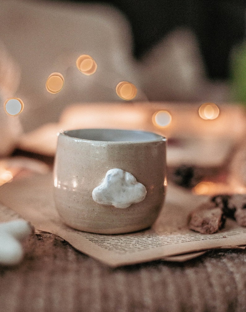 Handmade ceramic mug decorated with cloud Ptit format espresso