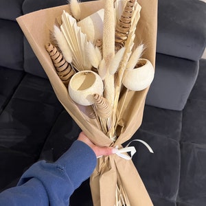bouquet of dried flowers