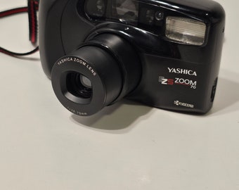 Yashica EZS Zoom 70 35mm Film Camera 38-70mm Zoom lens with AF