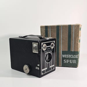 Appareil photo Kodak Target Brownie six-20 avec rouleau de film 620