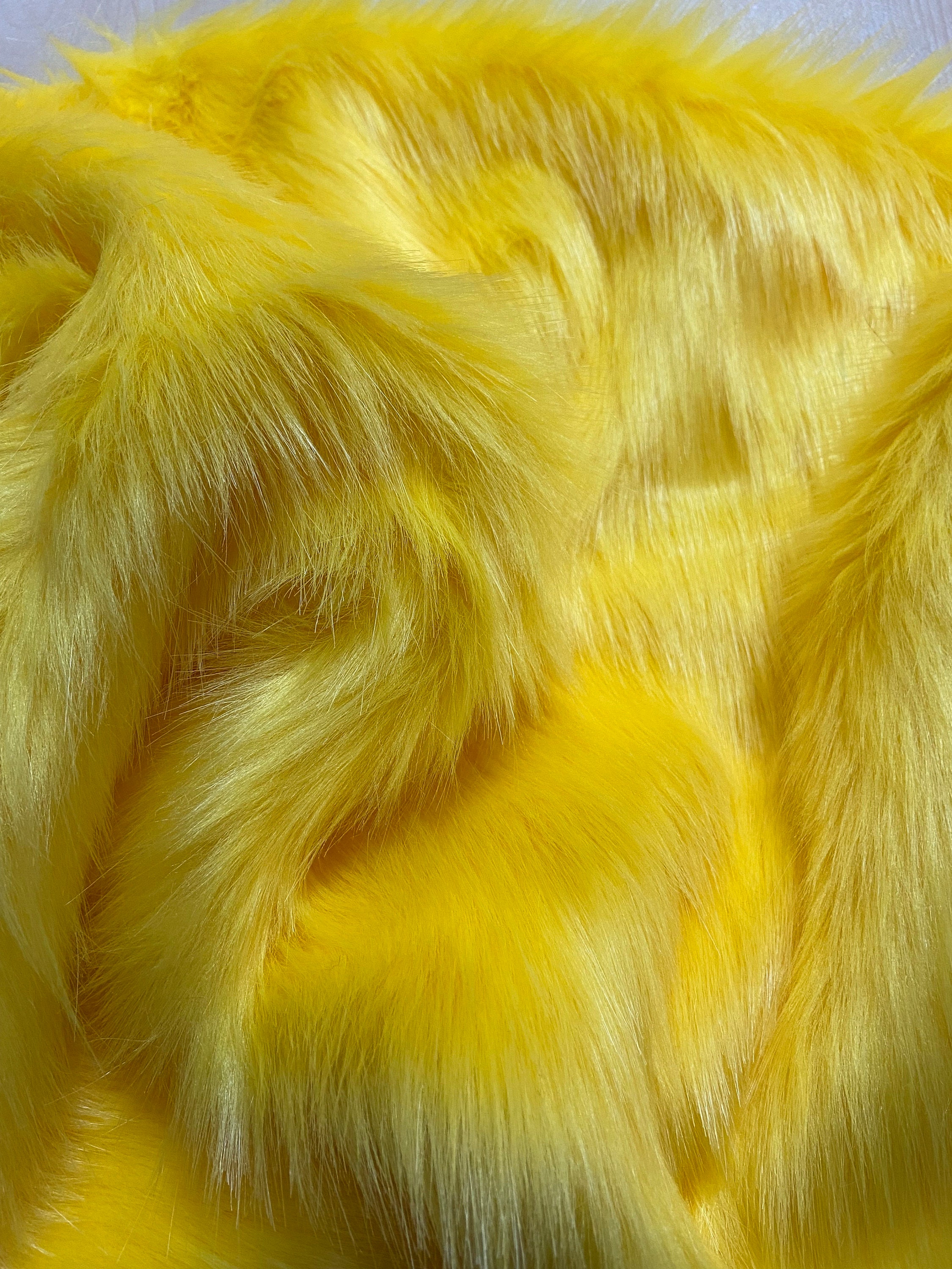 Low priced fake fur fabric by the meter, long hair, frosted black