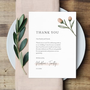 Sjabloon bruiloftbedankkaart: aanpasbaar minimalistisch bloemenbedankje, elegant ontwerp van een dankbaarheidskaart, online bewerken in canva