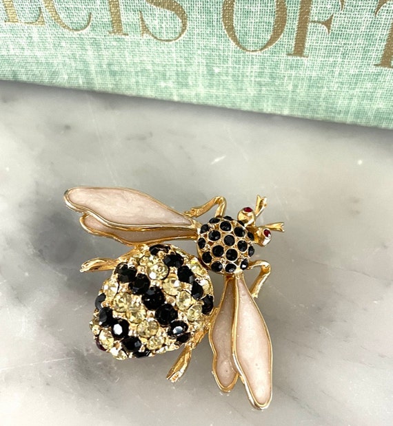 Rhinestone Bumble Bee Pin/Brooch