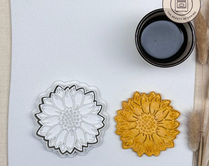 Sunflower Cookie Cutter | Plant Mom Gift | Garden Biscuit Cutter