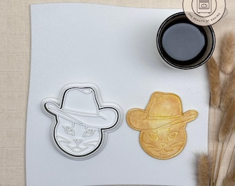 Musketeer Cat Cookie Cutter | Heroic Feline Biscuit Mold for Adventure Parties, Storybook Baking, Costume Event Treats