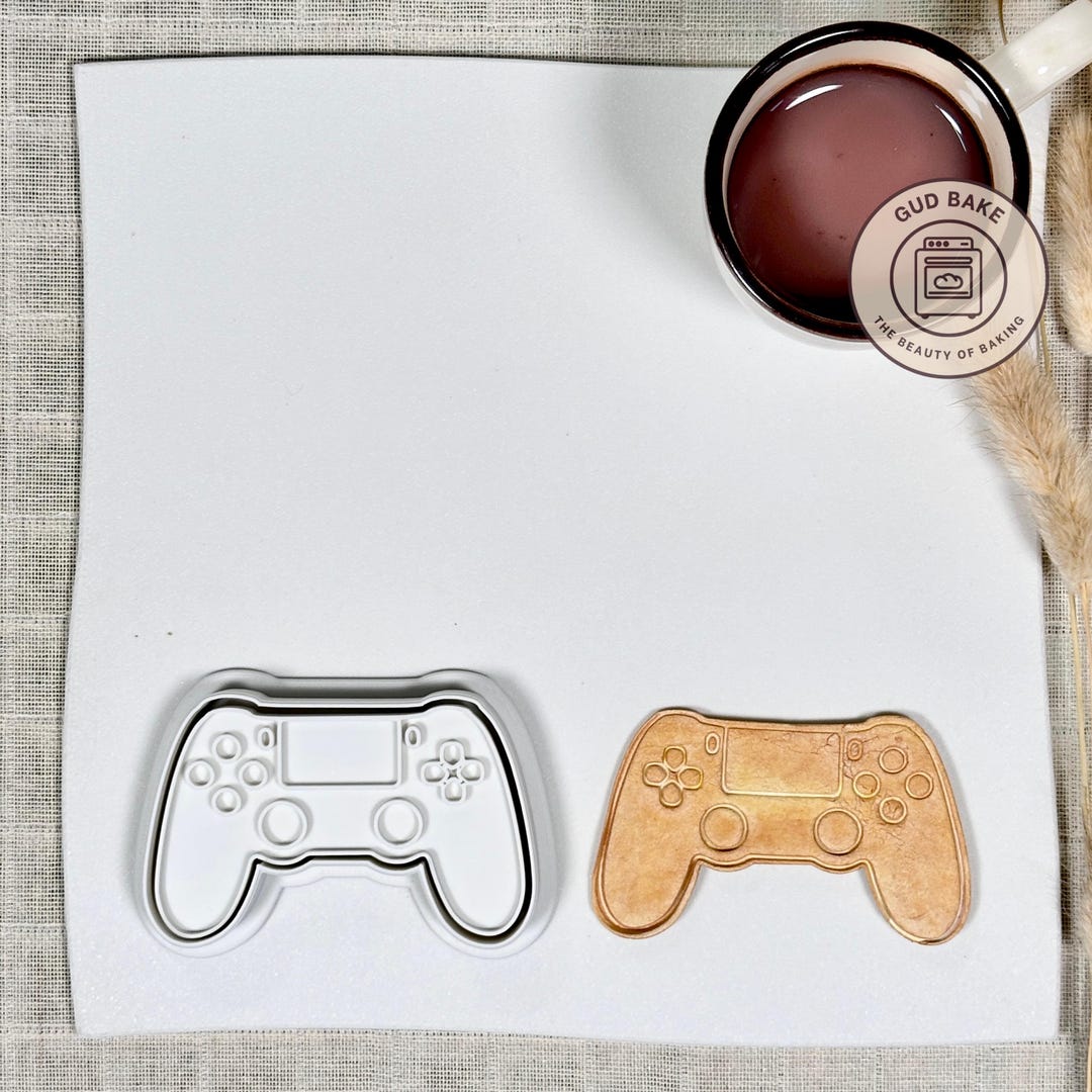 Actual Controller Cookie Cutter | Streaming Event | Nerd Culture Cookie ...