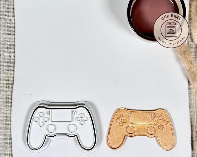 Actual Controller Cookie Cutter | Streaming Event | Nerd Culture Cookie Stamp