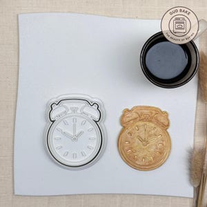 Tagliabiscotti a forma di sveglia / Timbro per festa di pensionamento / Timbro per pasticceria per la vita lavorativa