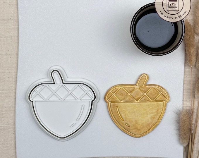 Acorn Cookie Cutter | Autumn Harvest Biscuit Mold for Fall Celebrations, Thanksgiving Baking, Woodland Themed Parties, Nature Crafts
