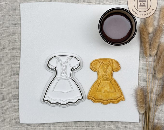 German Woman Oktoberfest Dress Cookie Cutter | Travel Party | Patriotic Fondant Tool
