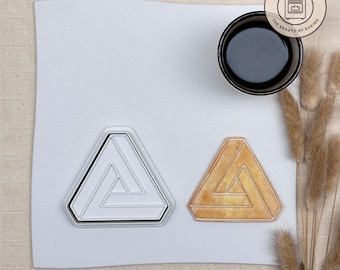 Geometric Triangle Cookie Cutter | Calligraphy Base | Minimalist Cookie Cutter