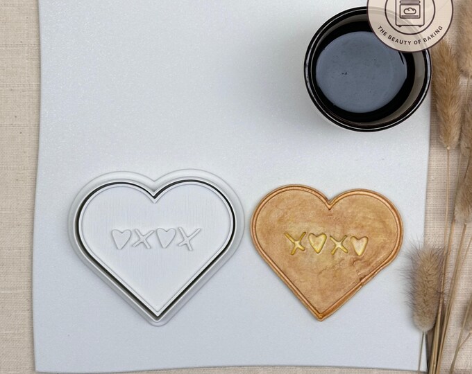 XoXo Heart Cookie Cutter | Anniversary Dinner | Romantic Treats Fondant Tool