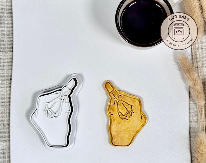 Hand with Lipstick cookie cutter | Jobs Professions theme | Baking tool