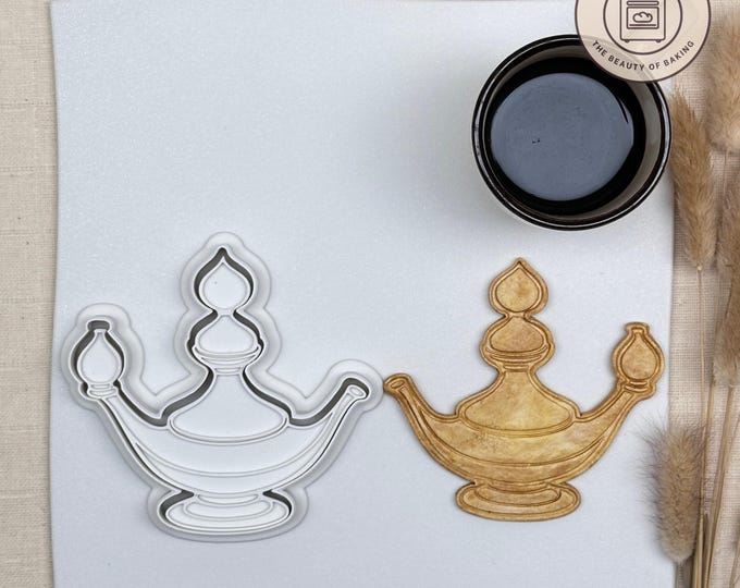 Genie Lamp Cookie Cutter | Magical Biscuit Stamp for Arabian Nights Parties, Aladdin Theme Events, Mystical Baking Fun