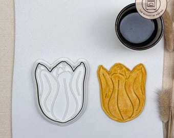 Tulip Cookie Cutter | Spring Flower Biscuit Stamp for Easter, Mother's Day, Floral Party Themes, Garden Baking Fun