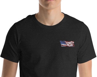 Broderie de T-shirt Low Poly du drapeau des États-Unis : montrez votre esprit patriotique avec style