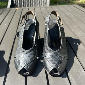 Vintage Peep Toe Alligator Leather Pumps Heels Size 5.5 Women’s 1950s Slingback
