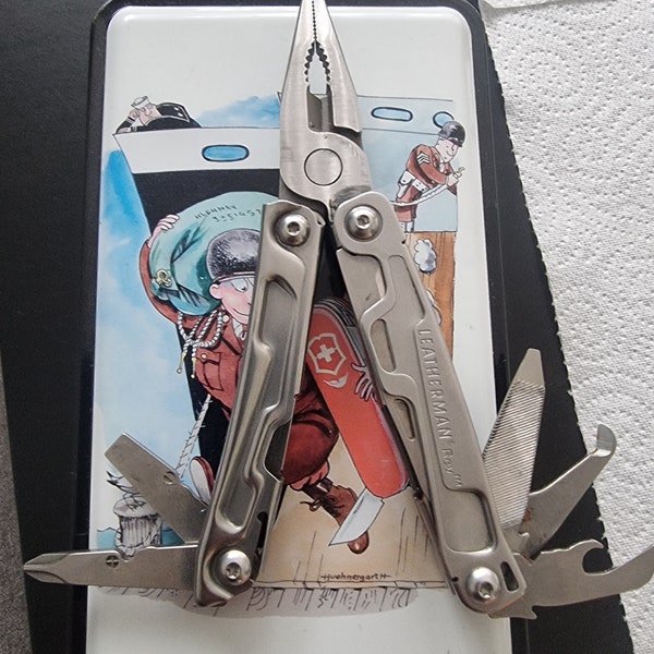 Leatherman Rev