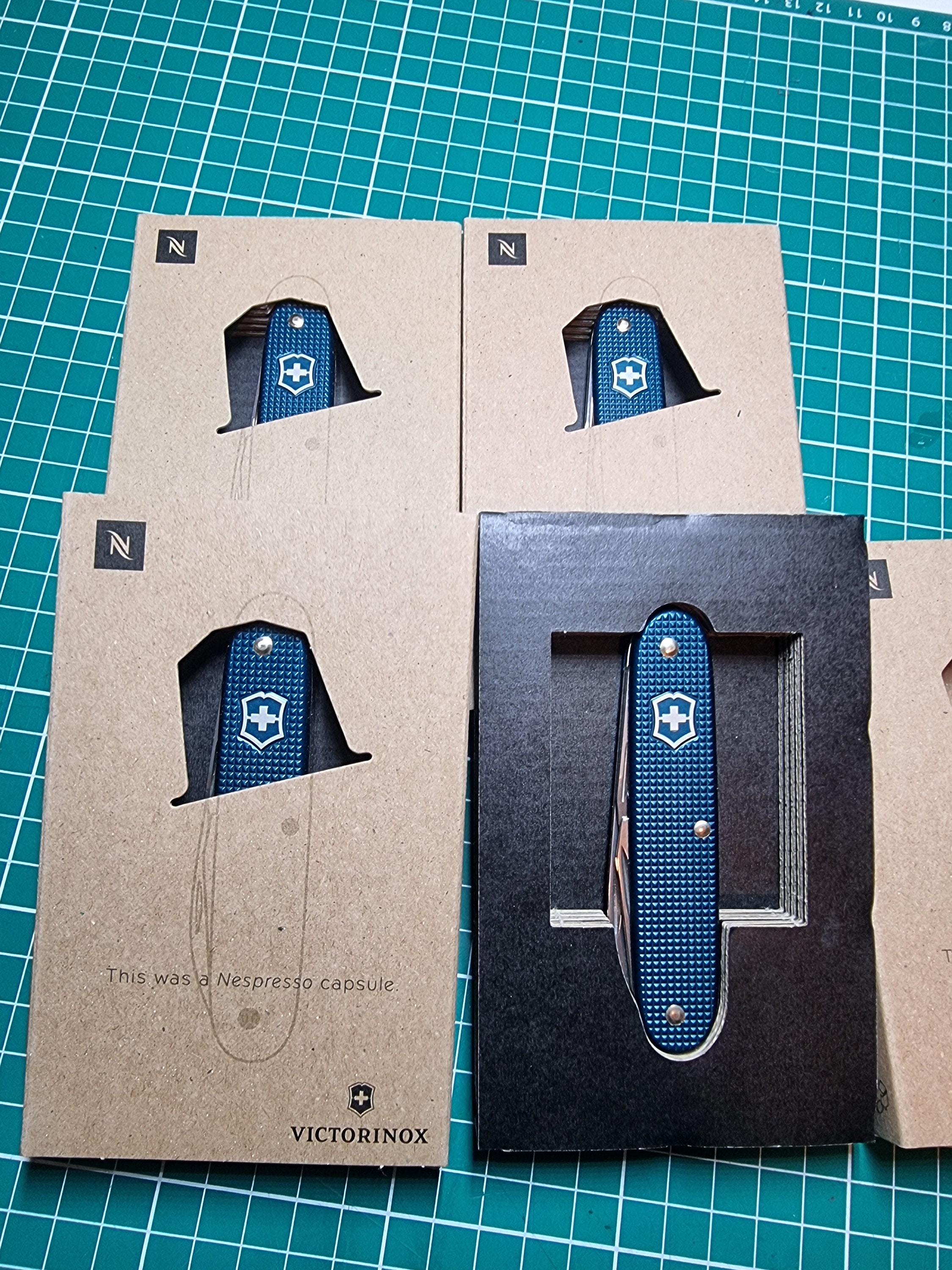 Dharkan Nespresso Victorinox