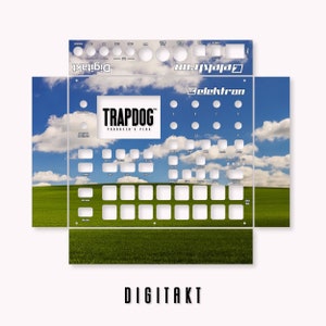以下が含まれることがあります： Elektron Digitakt ドラムマシン用の青と緑のカスタムスキン。スキンは、白い雲のある青い空と緑の草地を特徴としています。テキスト「TRAPDOG」は、スキンの中央にある黒い長方形に白で印刷されています。