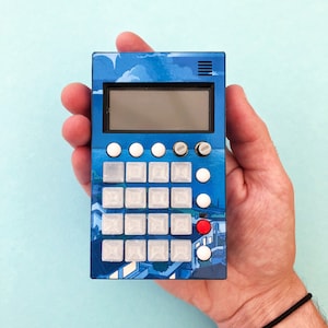 TRAPDOG® Custom Skin Pocket Organizer Hülle / Senden Sie uns Ihre individuelle Grafik / 3D gedruckt / Transparente Knöpfe / Geschenk für den Hersteller