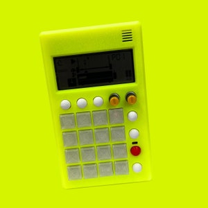 TRAPDOG® Solid Colour Pocket Operator Cases / 3D Printed / Biggest Pads In The Game 1cm x 1cm / Gift For TE Producer