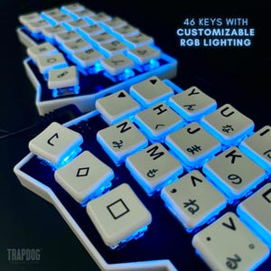 Corne Choc v4.1 Low Profile Split Keyboard – Wired Hotswap Choc v1/v2 | 10 Case Colors | English/Hiragana Keycaps | 46 Keys Column Staggered