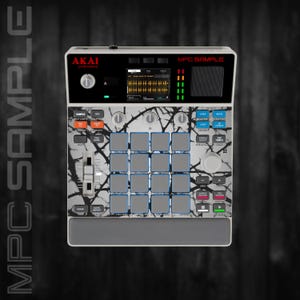 Peut inclure: Un contrôleur de production musicale Akai Professional MPC Sample avec un motif de branches d'arbre noir et blanc sur la façade. L'appareil comprend une grille centrale de seize pads gris, un écran d'affichage numérique, des boutons et des molettes.