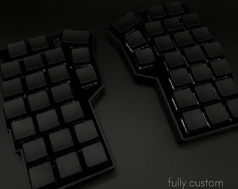 Corne Choc v4.1 Low Profile Split Keyboard – Wired Hotswap Choc v1/v2 | 10 Case Colors | English/Hiragana Keycaps | 46 Keys Column Staggered