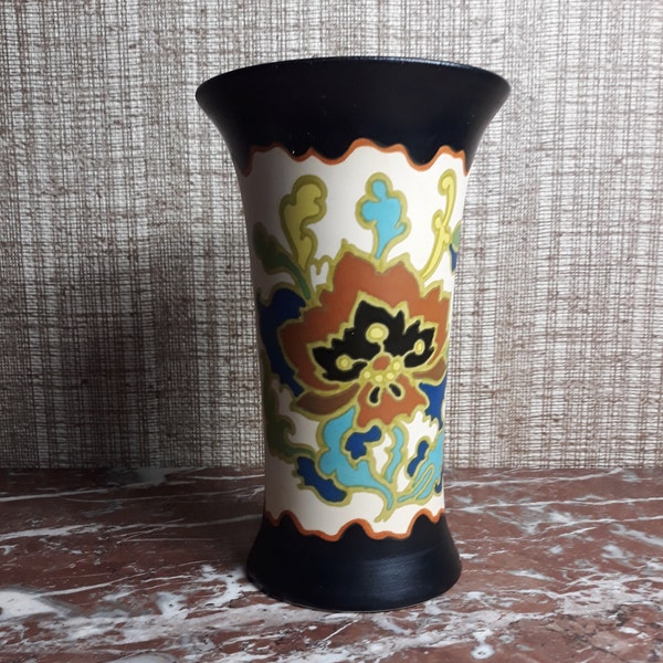 Vintage beautiful hand painted polycolor pottery vase. Dutch Gouda