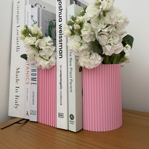 Minimalist Book End Vase Pink
