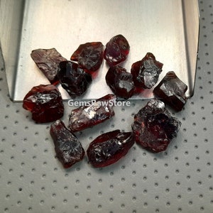 5 Piece Pack Red Garnet Rough, Size 14-16 MM Healing Crystal Garnet Gemstone, Red Garnet Raw For Jewelry Making