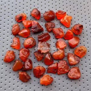 20 Piece Pack Natural Carnelian Raw, Size 11-13 MM Orange Carnelian Raw Gemstone, Carnelian Rough Stone For Jewelry Making, Pendant, Ring