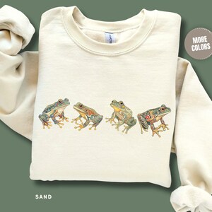Frog Sweatshirt Gift Nature Lover Cottagecore Aesthetic Witch Hoodie Unisex Apparel Garden Enthusiast Amphibian Fan Wildlife Crewneck Boho Sweater Sand