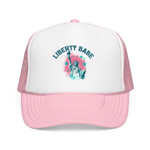 Liberty Babe Trucker Hat Pink Patriotic Cap Retro Statue of Liberty Foam Hat Cute July 4th Hat for Women Coquette USA Gift Light Pink/White