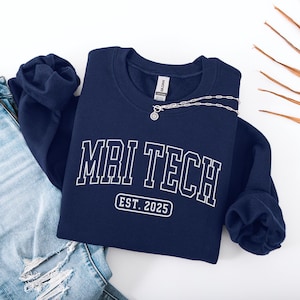 Custom MRI Tech Sweatshirt, MRI Technologist Sweatshirt, Rad Tech Gifts, Mri Tech Crewneck, Personalized radiology graduation shirt