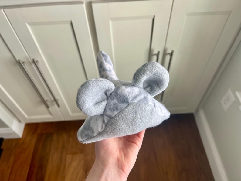 Pillerskyddande fleece Chinchilla Buddy | Komfortkudde för smådjur | Chin Buddy | Chinchilla Comfort Pal | Tillbehör till chinchillaburen bild 1
