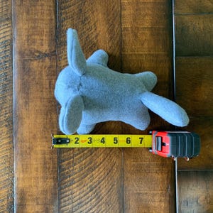Pillerskyddande fleece Chinchilla Buddy | Komfortkudde för smådjur | Chin Buddy | Chinchilla Comfort Pal | Tillbehör till chinchillaburen bild 3